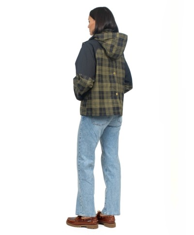 FCF---barbour---0253 ELAINE SHOWER PROOFOL51.JPG